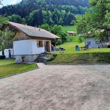 Hostal Le Petit Caboin Seytroux Exterior foto