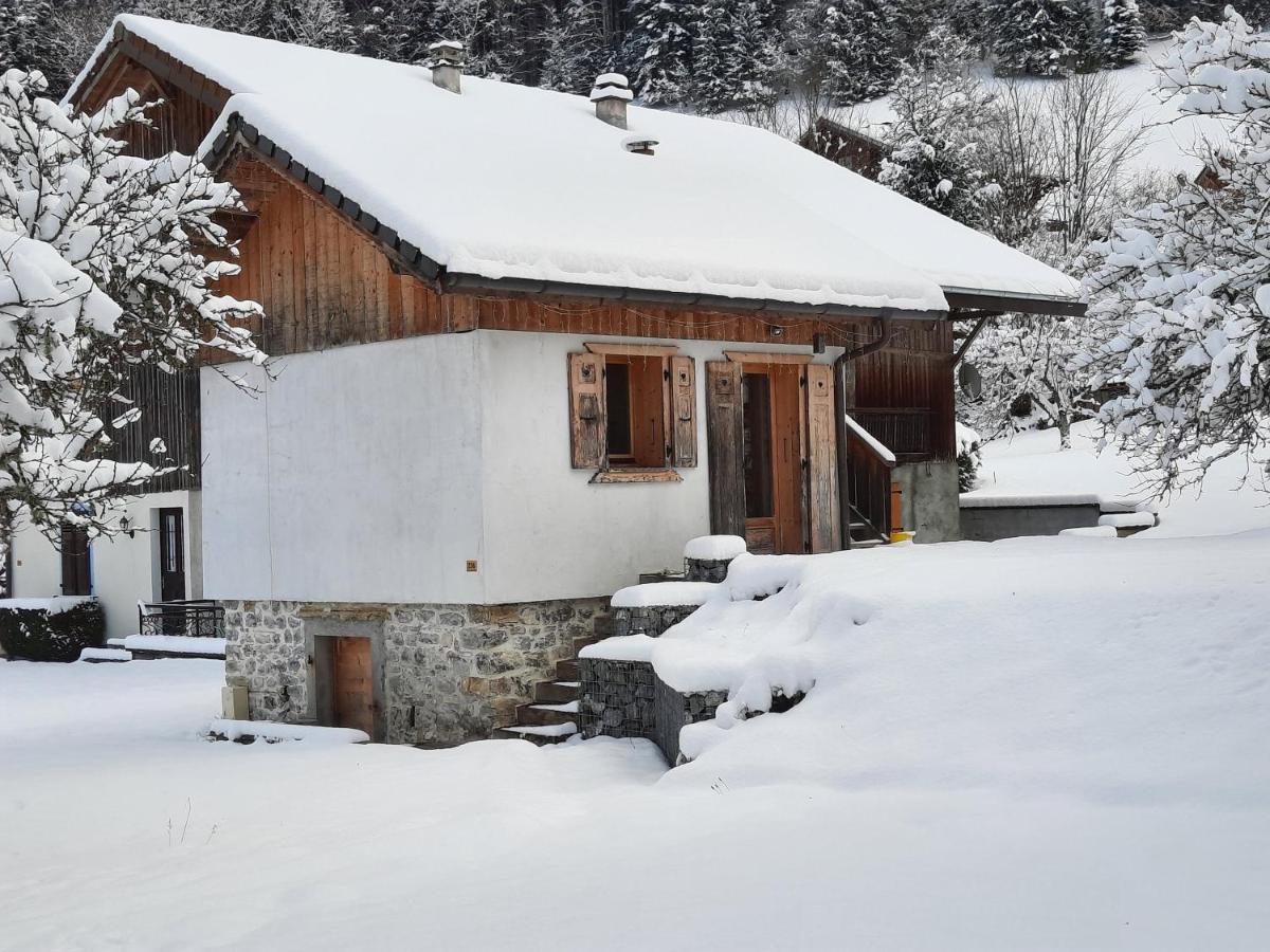 Hostal Le Petit Caboin Seytroux Exterior foto