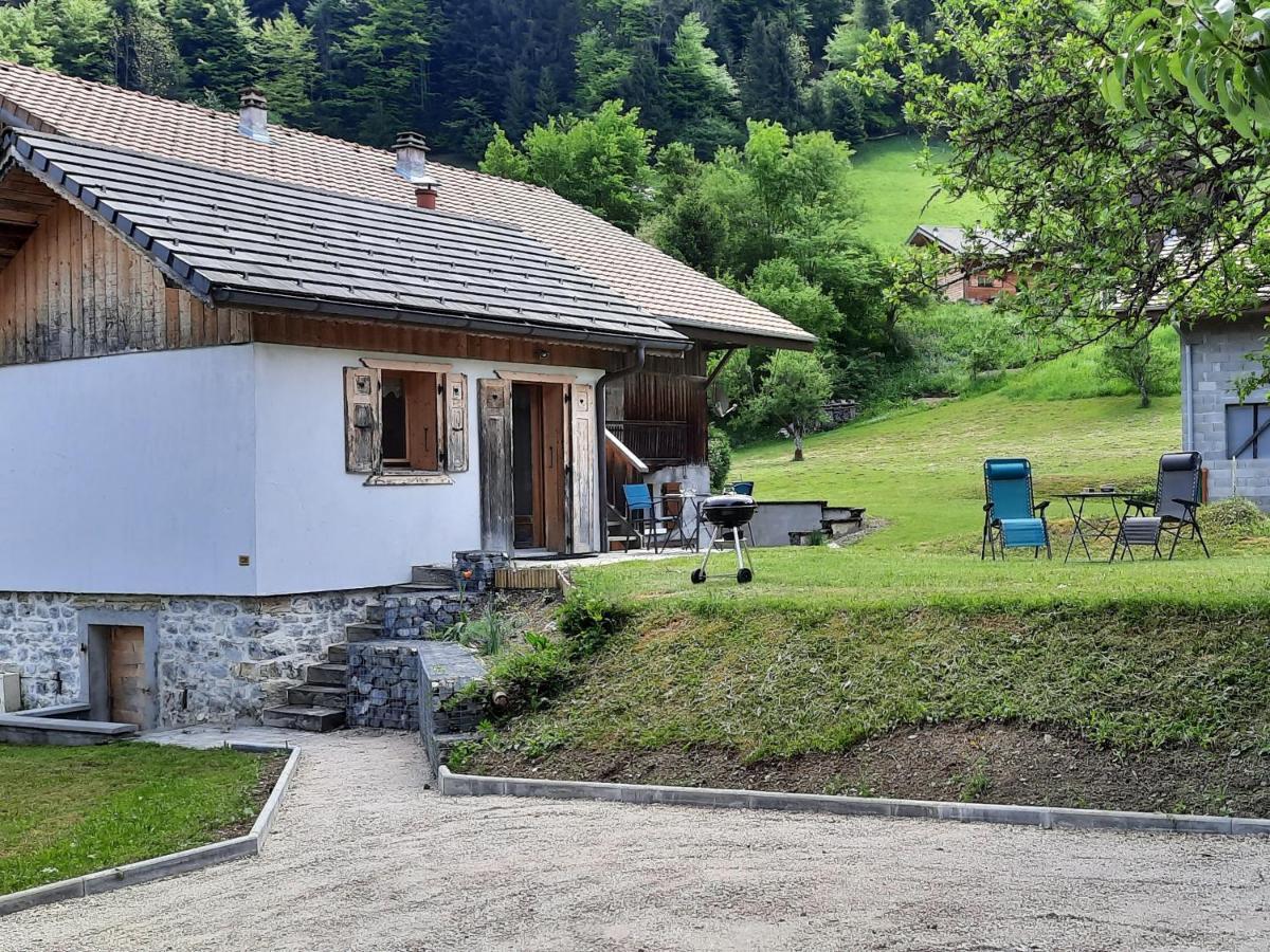 Hostal Le Petit Caboin Seytroux Exterior foto